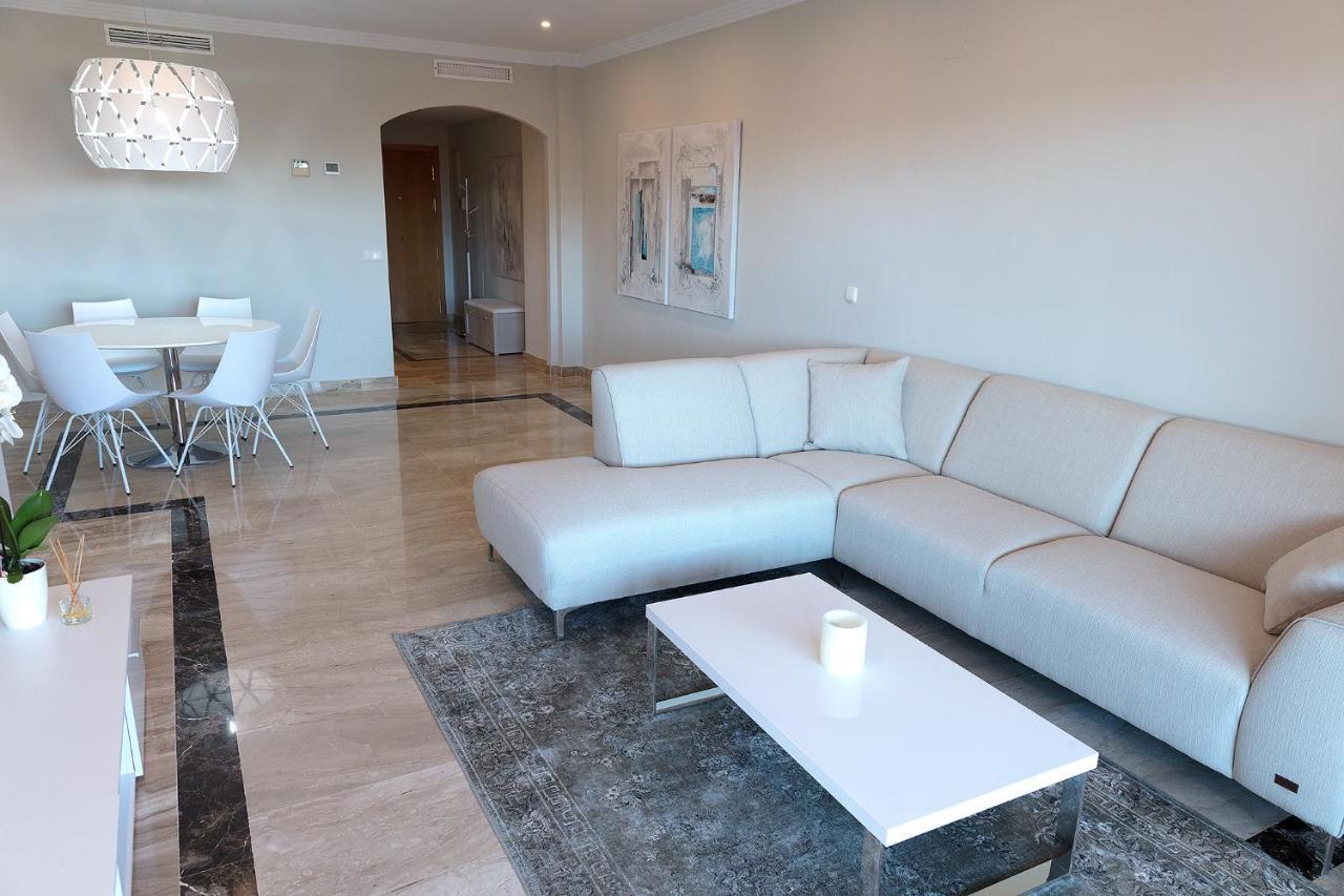 Marina Luxury Apartment エステポナ エクステリア 写真