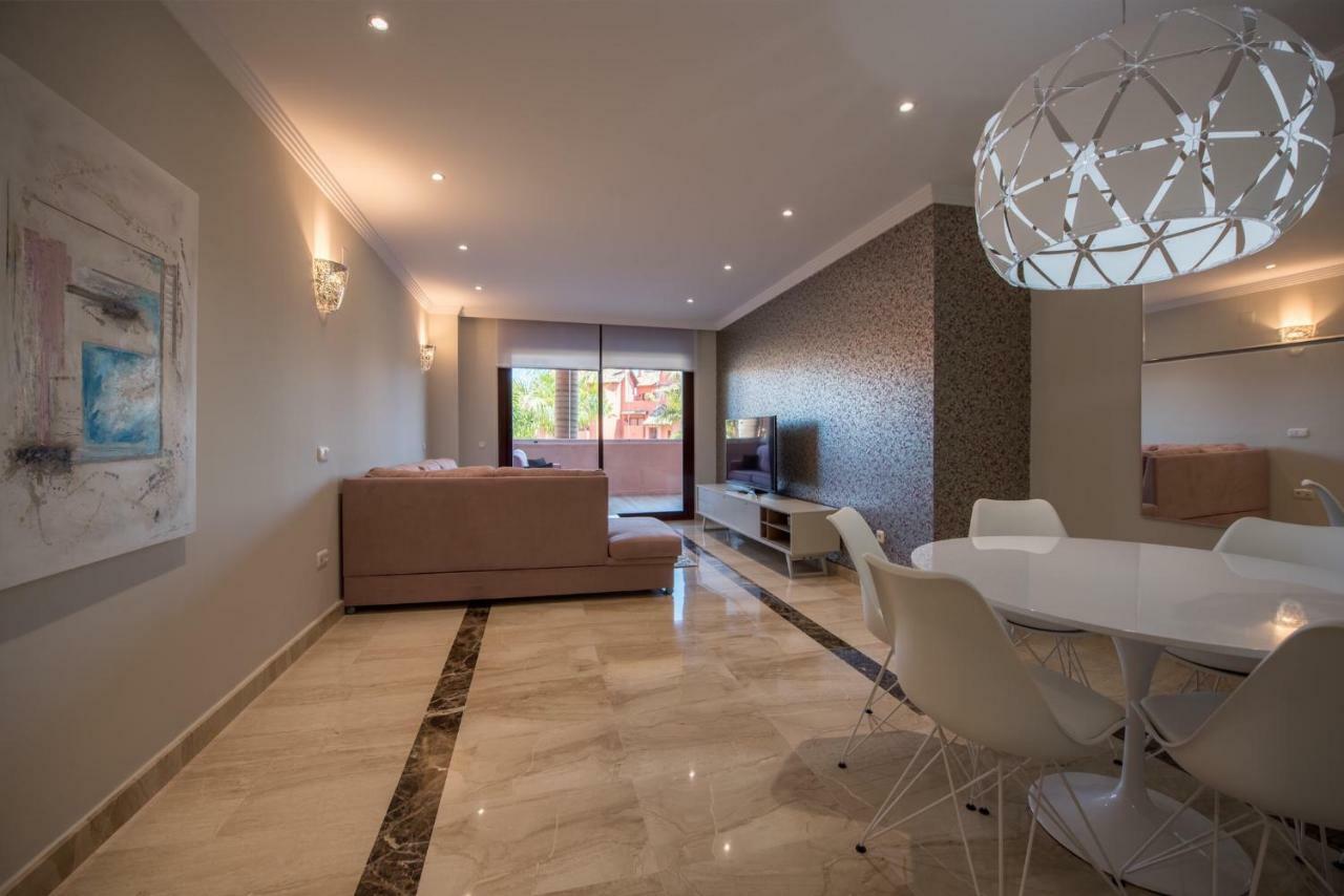 Marina Luxury Apartment エステポナ エクステリア 写真